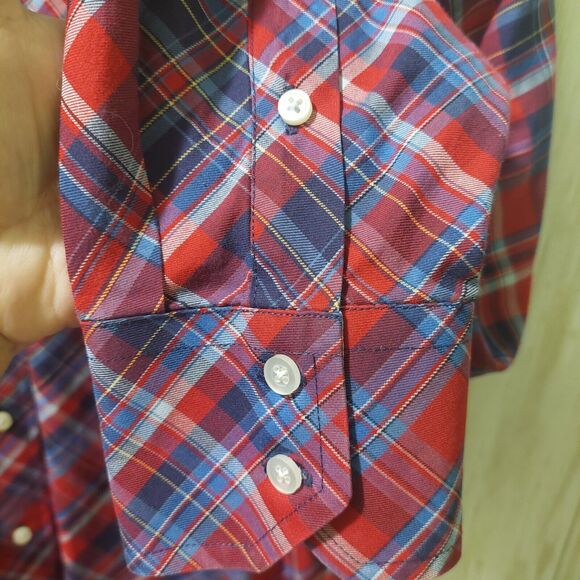 Tommy Hilfiger Men's Plaid Button Up Size Medium Blue Red Plaid Long Sleeve - Picture 6 of 12